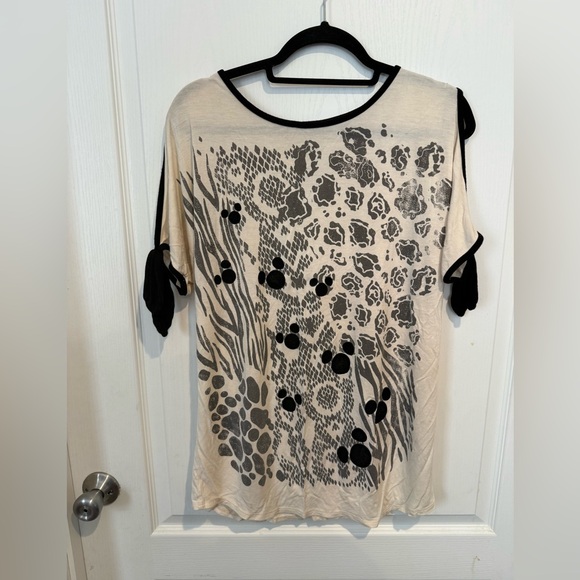 Disney Tops - Disney Black and Cream Patterned Women's Tee